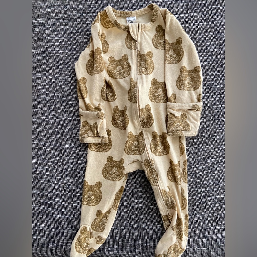 Kate Quinn Organics Footed Pajamas size 6-9 months